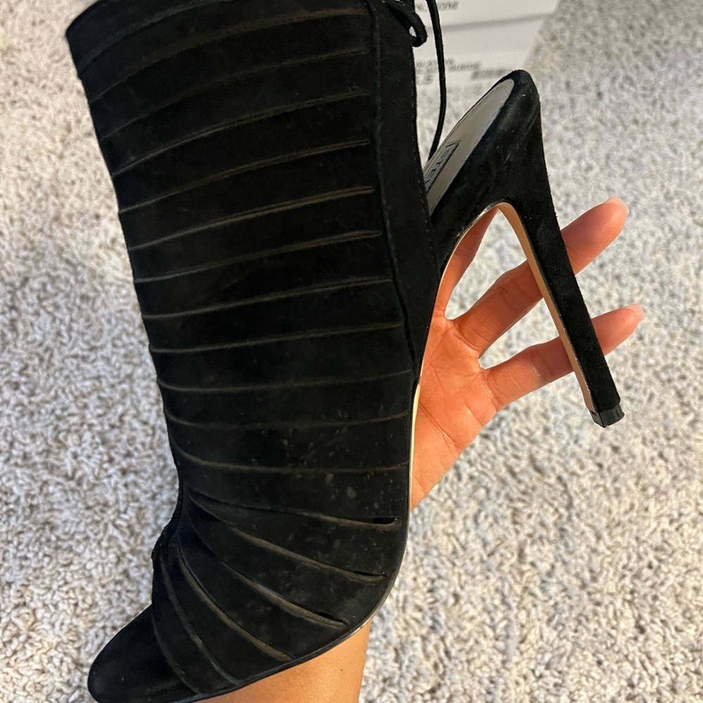 Steve Madden Black Heels size 6.5 - Picture 3 of 9
